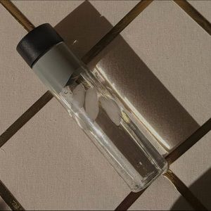 Grey wave water bottle